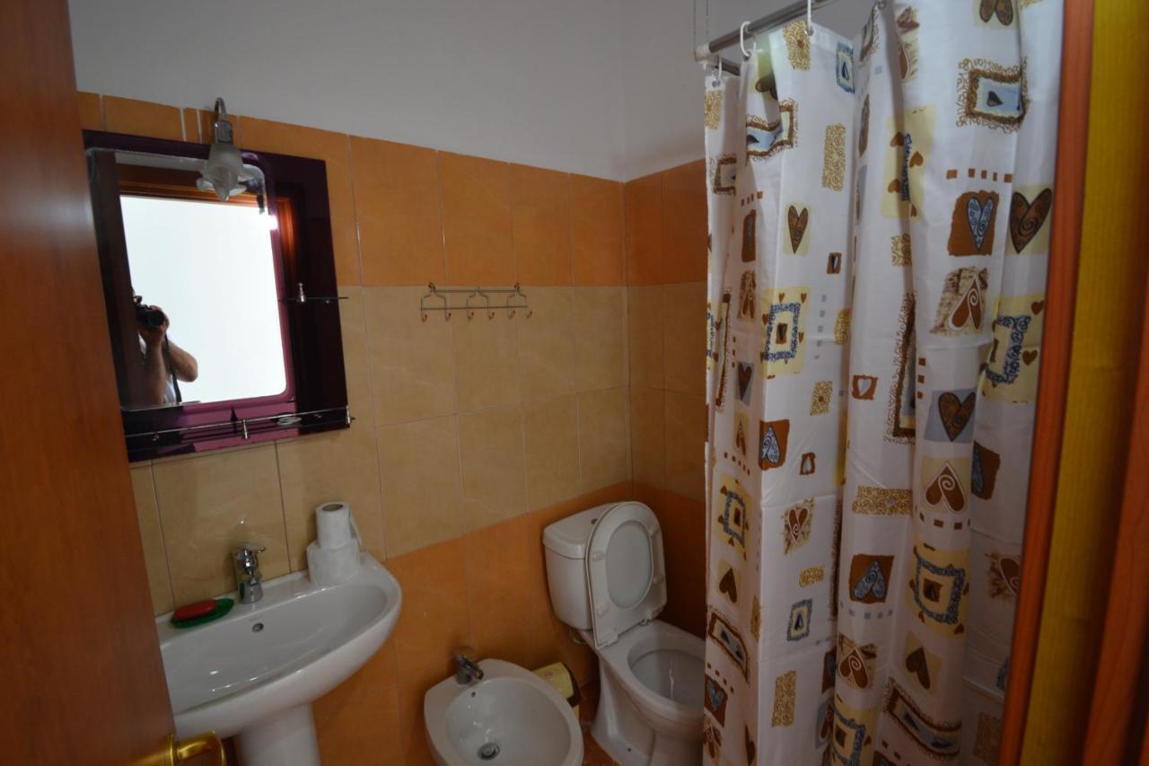 Blue Bay Apartments Саранда Екстер'єр фото