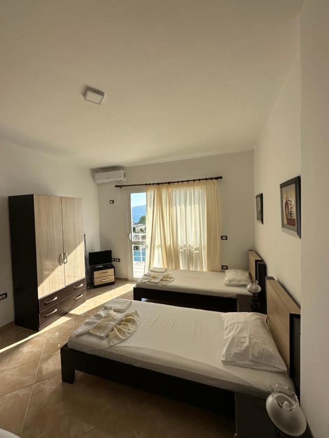 Blue Bay Apartments Саранда Екстер'єр фото