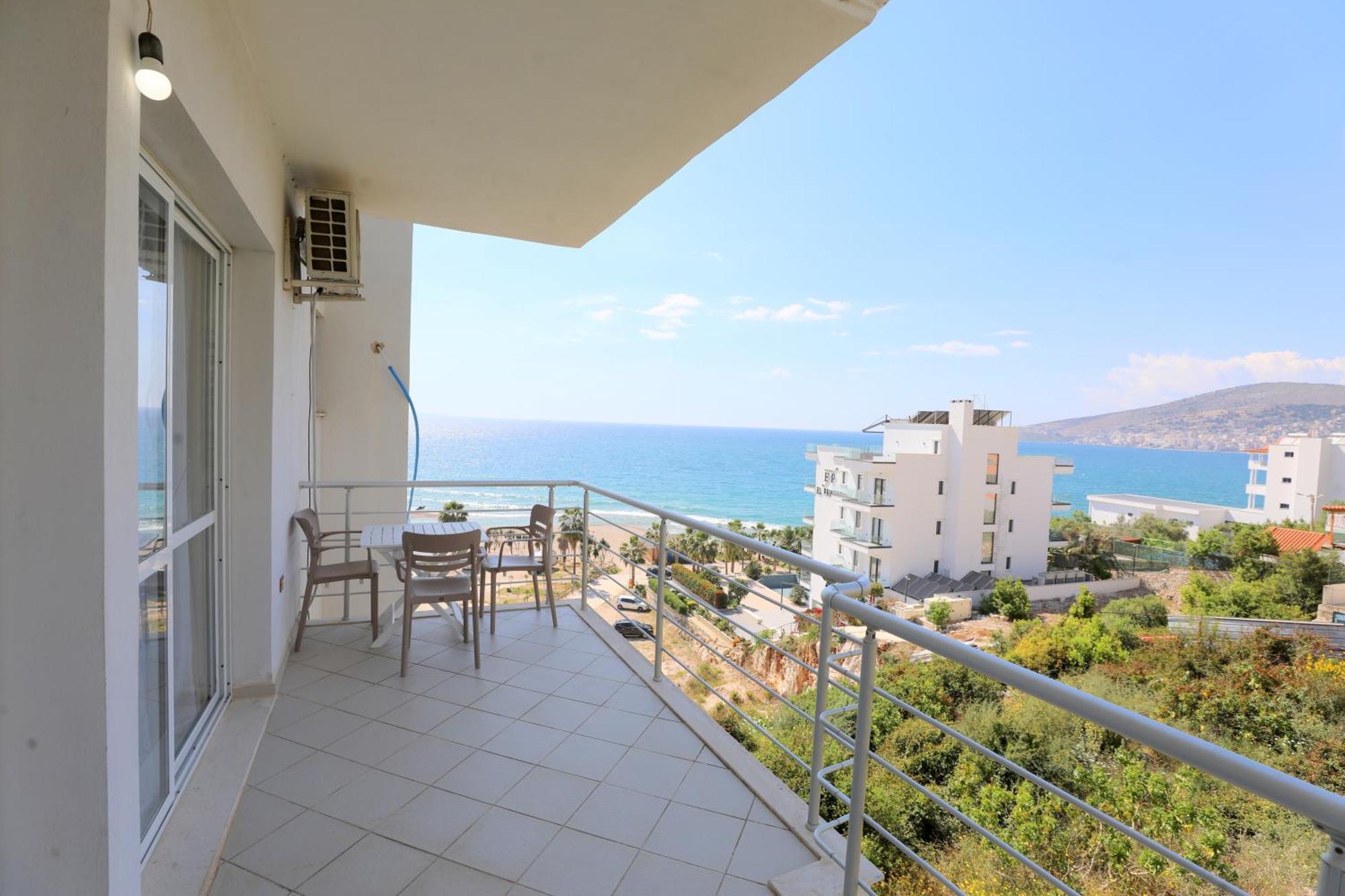 Blue Bay Apartments Саранда Екстер'єр фото