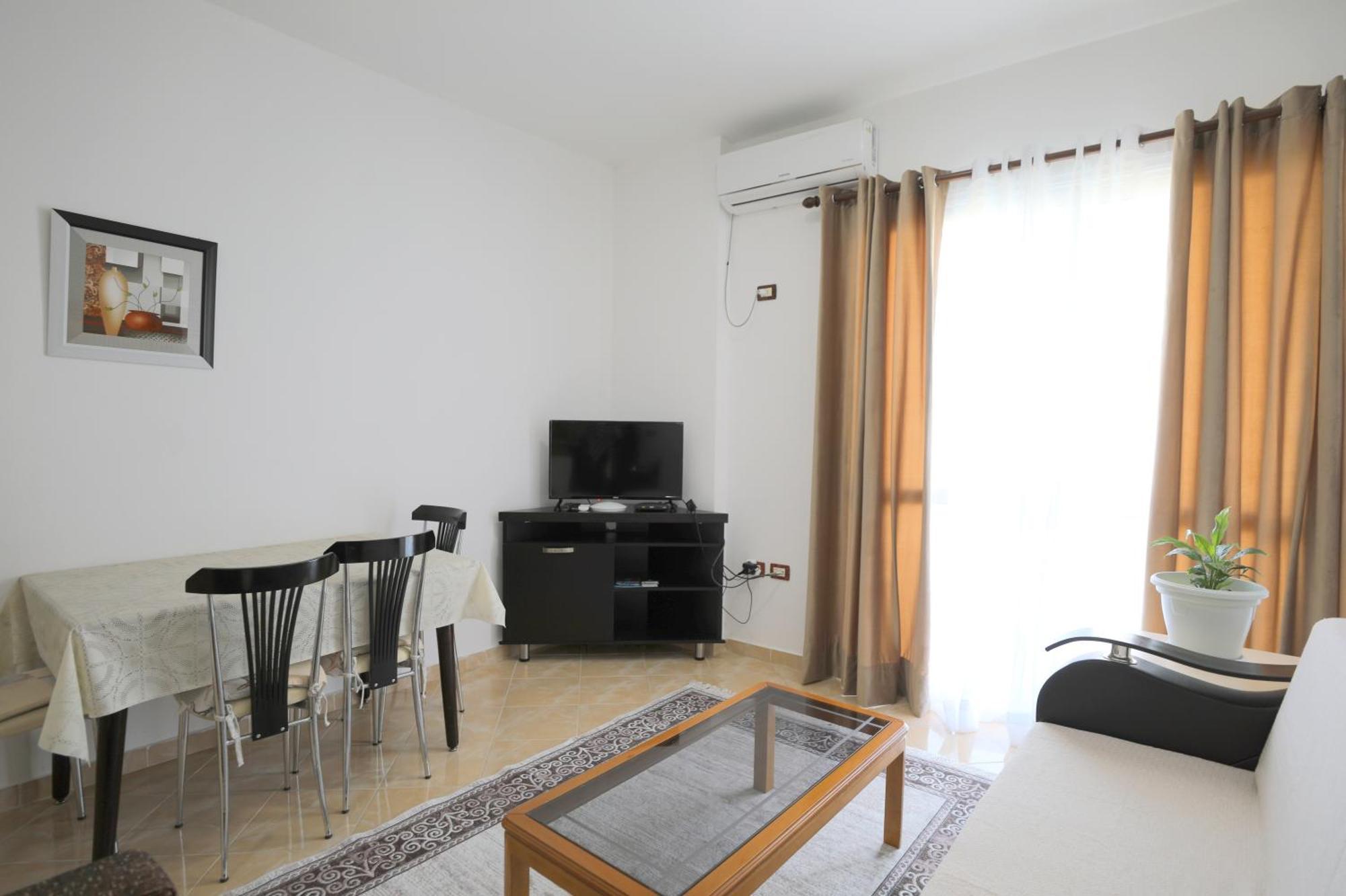 Blue Bay Apartments Саранда Екстер'єр фото