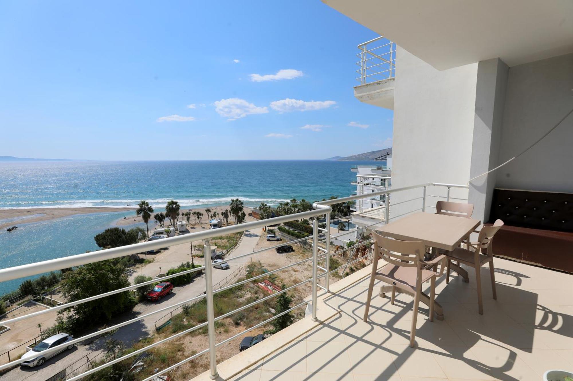 Blue Bay Apartments Саранда Екстер'єр фото