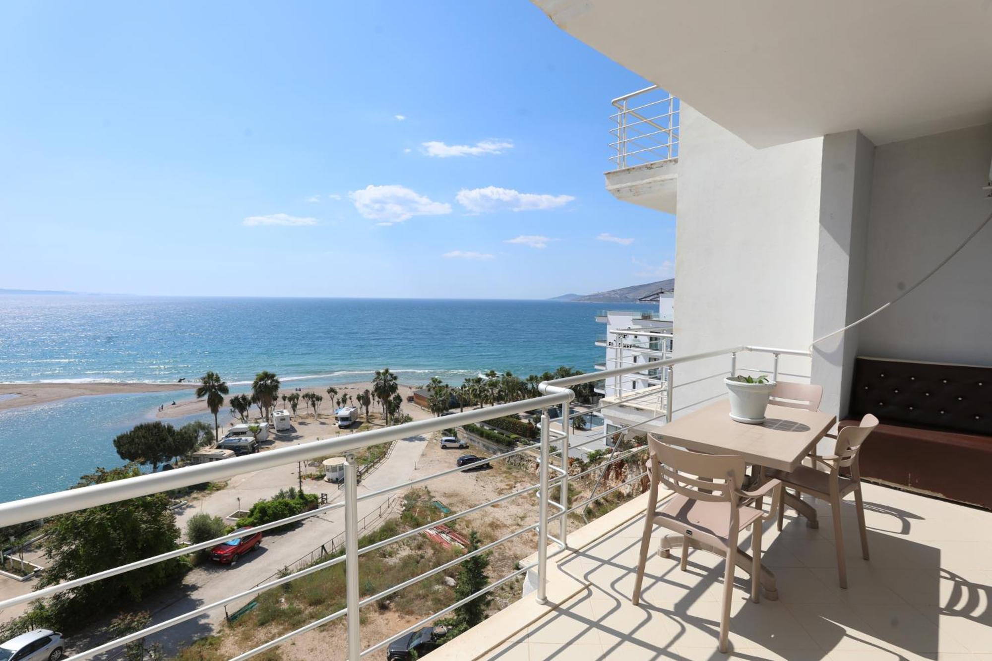 Blue Bay Apartments Саранда Екстер'єр фото